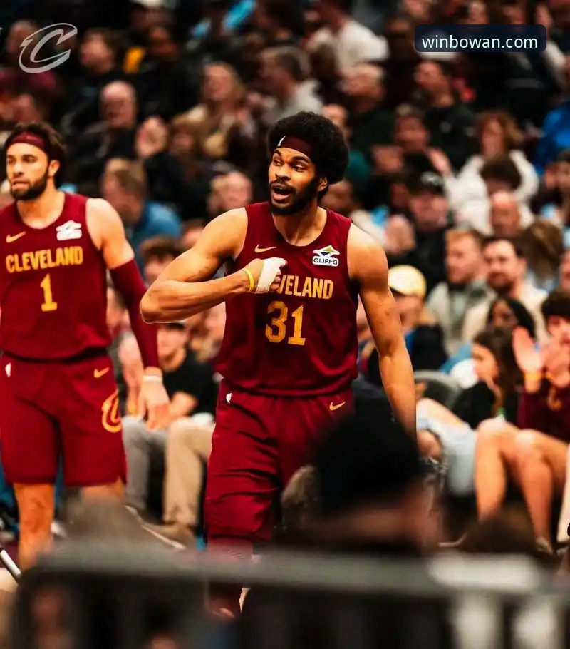 揭秘NBA惊天逆转背后的数据博弈：一场比赛如何颠覆你的预测逻辑